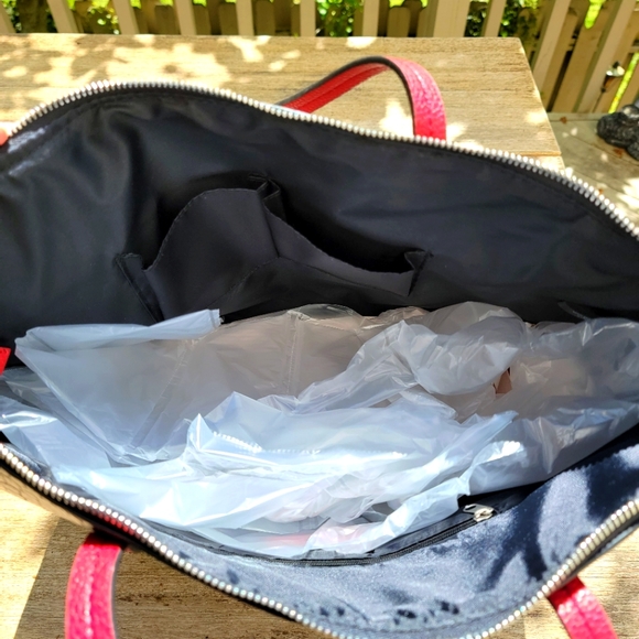 💗 Brand New 💗 TAHARI Large Handbag - NEW with Tags! - Picture 6 of 7